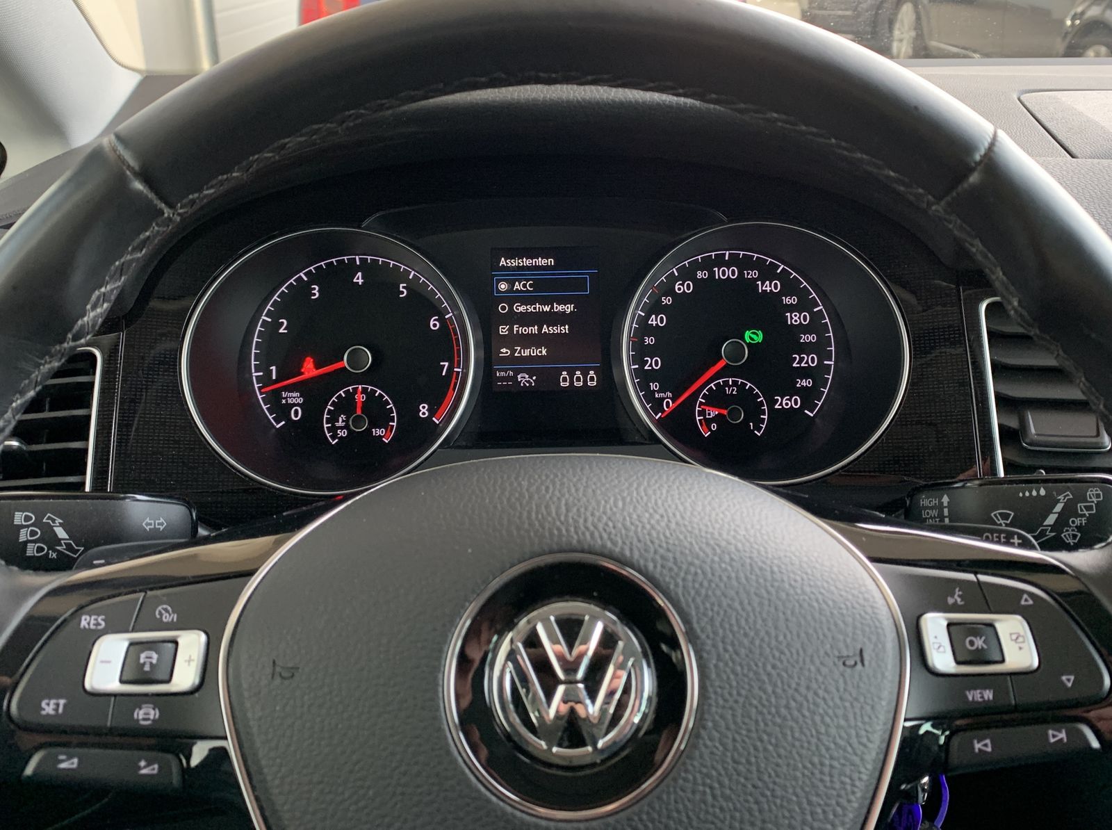 Fahrzeugabbildung Volkswagen Golf Sportsvan 1.5 TSI*Highline*LED*ACC*Klima*