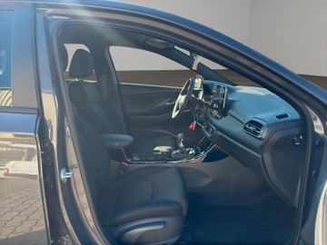 Hyundai i30 1.0 T-GDI ADVANTAGE NAVISITZHZGPDCLED