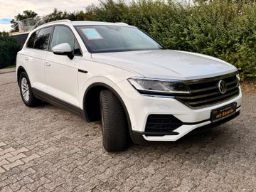 Volkswagen Touareg - 4
