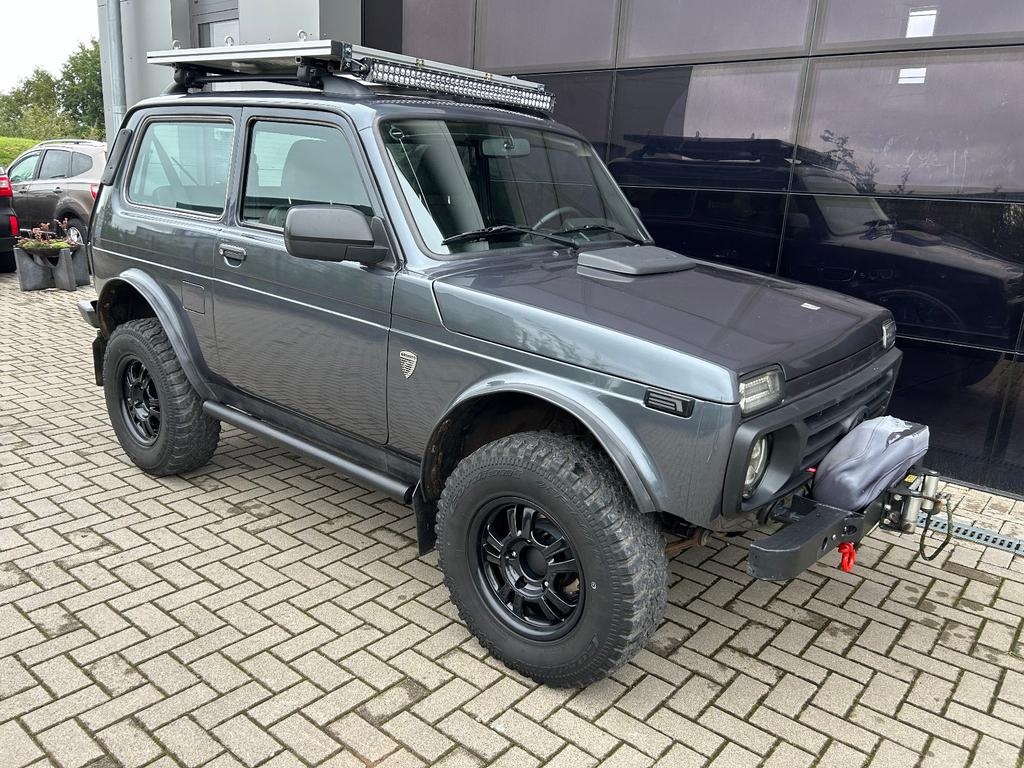 Lada Niva
