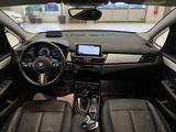 BMW 220dxD/GT/Navi+/HUD/LEDer/Kamer/ParkAs/AHK/7Sitz - silberne BMW 220 Gran Tourer