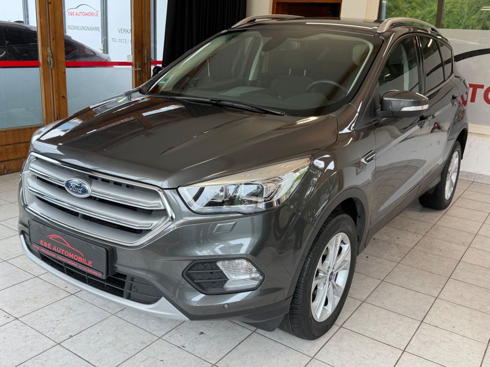 Ford Kuga Titanium |4X4|R-CAM|AUTOMATIK|AHK|LEDER| imagem 2