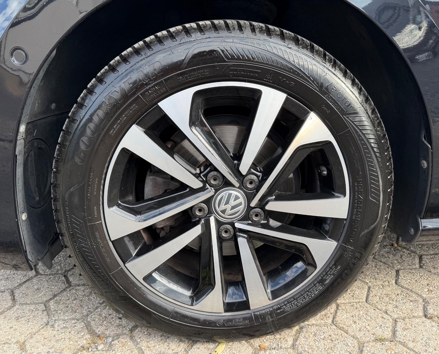 Volkswagen Golf Sportsvan VII IQ.DRIVE/NAVI/TÜV Neu/PDC, миниатюра 9
