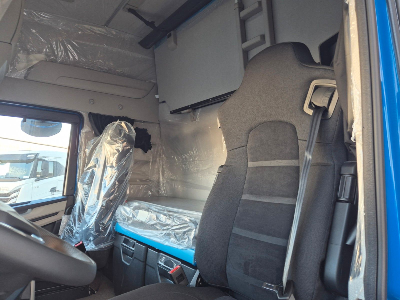 Fahrzeugabbildung Iveco AS440S50T/FP LT, Intarder, Alu-Felgen