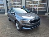 Skoda Karoq Selection,AHK,5 Jahre Garantie - Skoda Karoq mit Benzin-Antrieb: Automatik