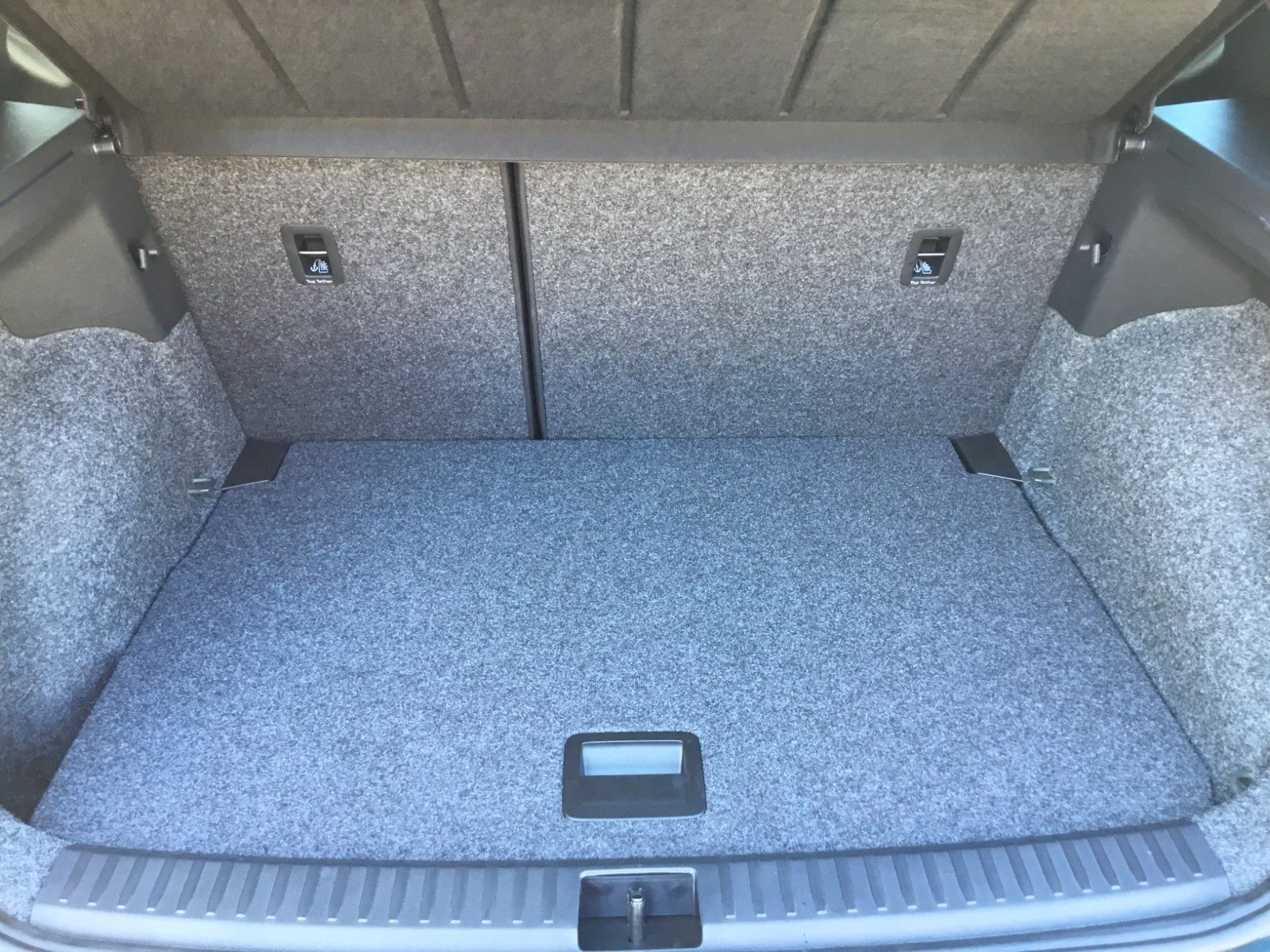 Fahrzeugabbildung SEAT Arona 1.0 TSI Style DSG+AHK+ACC+Navi+Kamera