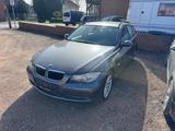 BMW 320 3 Touring 320i*AUTOMATIK*KETTE NEU*GARANTIE* - BMW 320 aus 2007: 320i