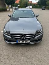 Mercedes-Benz E220 d 4MATIC Limousine  - Mercedes-Benz 220: 220e