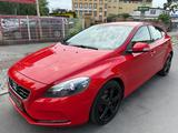 Volvo V40 1.6 T4 YOU! *AUTOMATIK*BI-XENON*TEMPOMAT* - Volvo: X40