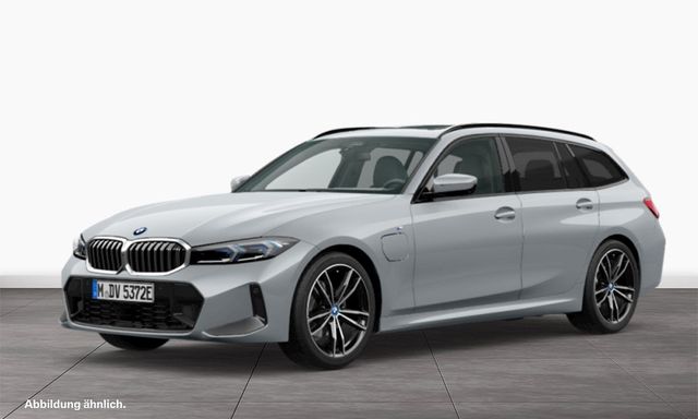 BMW 330e xDrive Touring