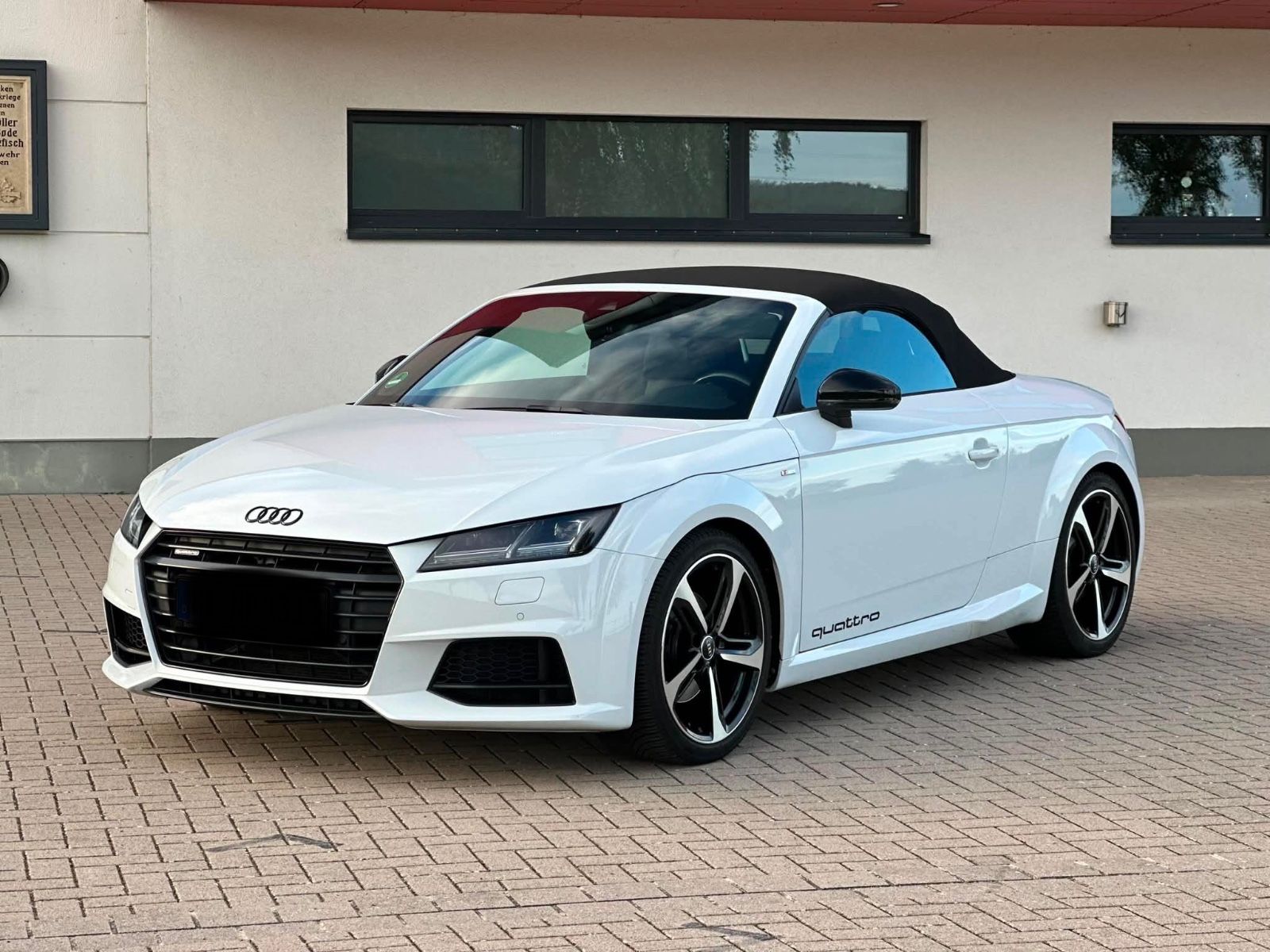 AUDI TT S-tronic quattro/S-Line/Matrix/RS Felge/B&amp;O