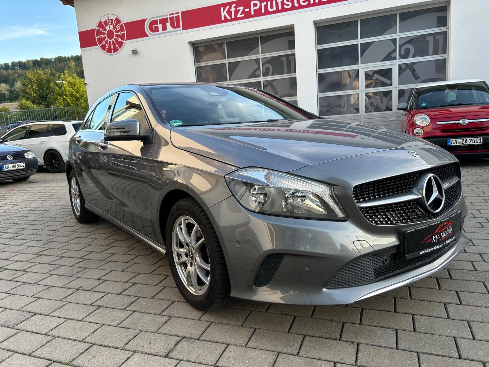 Mercedes-Benz A 180 Rückfahrk./Standheiz./7-G Automatik/Navi