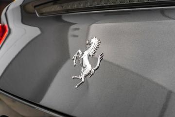 2018 Ferrari GTC4LUSSO — миниатюра 45