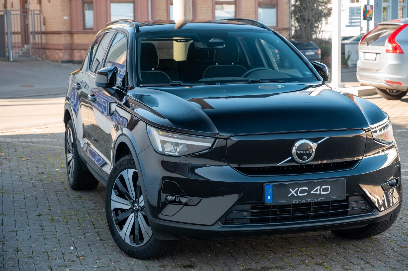 Volvo XC40 Ultimate TWIN MOTOR Pure Electric AWD