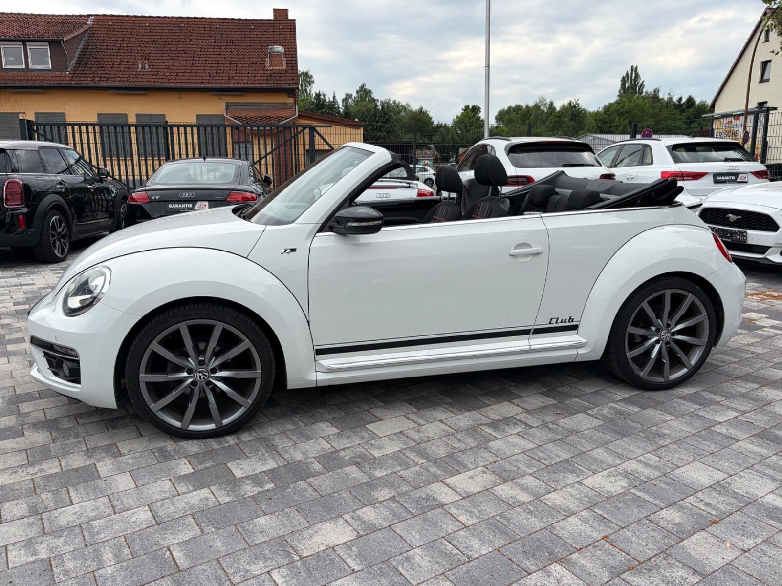 Volkswagen Beetle Cabriolet R-Line Club / Fender / Navi foto 8