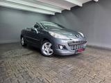 Peugeot 207 CC Cabrio, KLIMA, PARKTRONIK, SITZHZG - Peugeot 207 mit Benzin-Antrieb: Cabrio, Schaltgetriebe