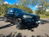BMW Bmw X5 M50d F15 Top zustand - BMW X5 M50 aus 2015