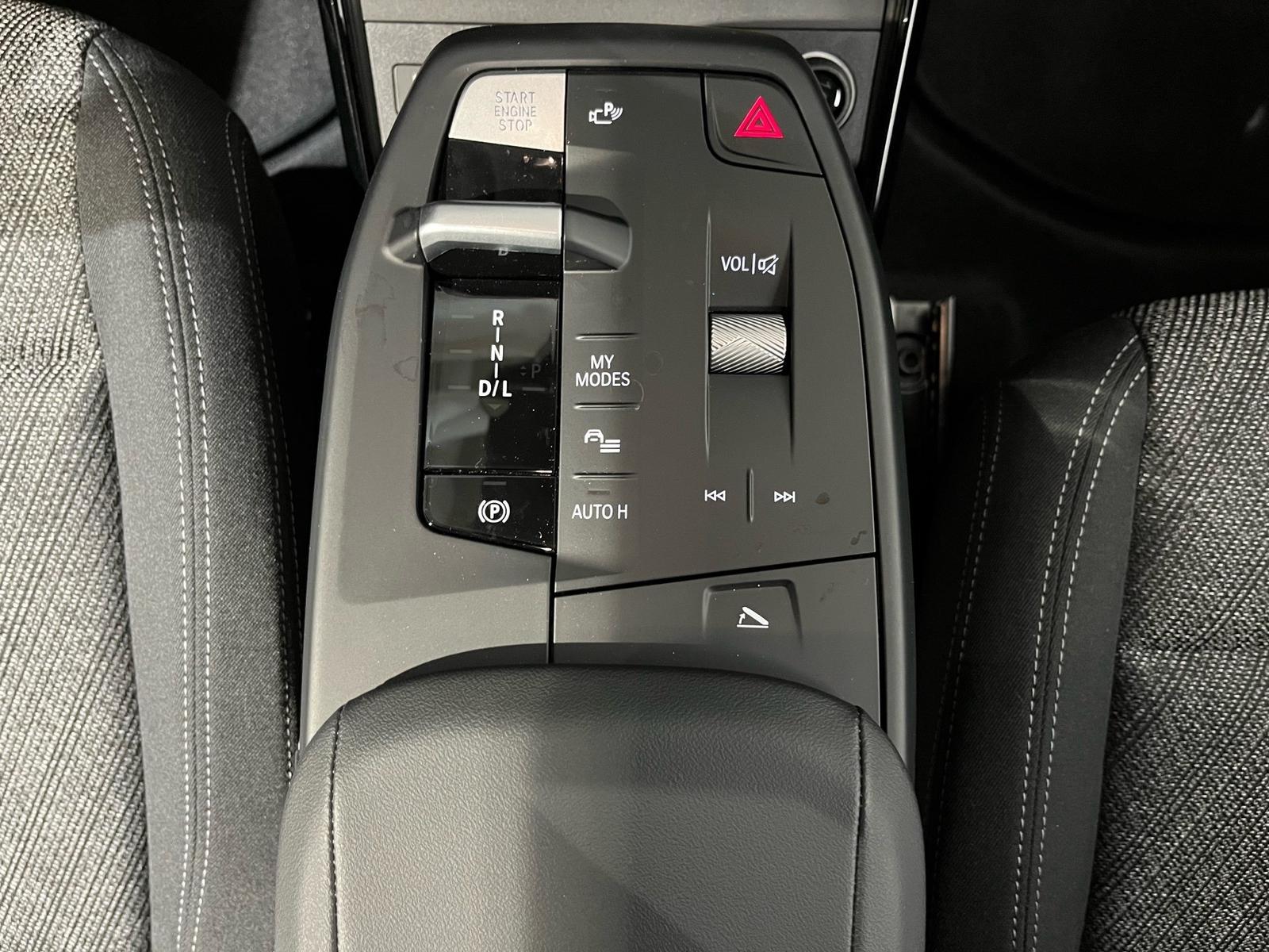 BMW 230e xDrive Inkl. €1.190 Zubehörbonus* Head-Up D