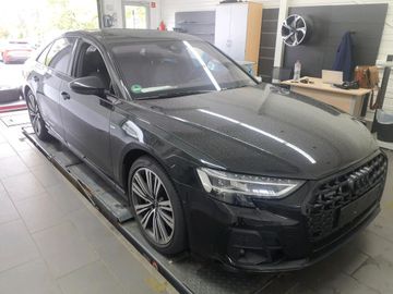 Audi A8 - 2