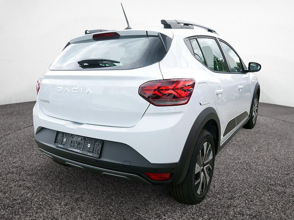 Fahrzeugabbildung Dacia Sandero Stepway Expression TCe 90