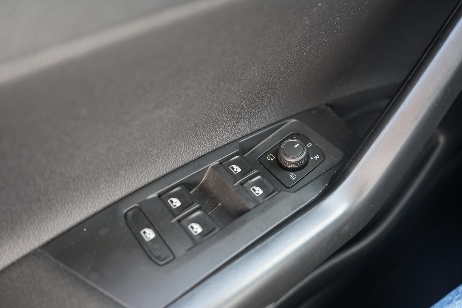 Volkswagen Taigo 1.0 TSI DSG Life LED ACC App-Connect Kamer, миниатюра 24