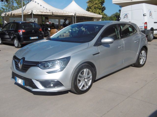 Renault Megane TCe 115 CV Business > 32000 Km