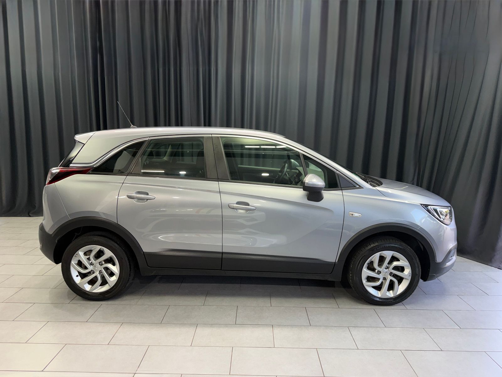 Fahrzeugabbildung Opel Crossland (X)1.2 DI Turbo Innovation|AUTOMATIK