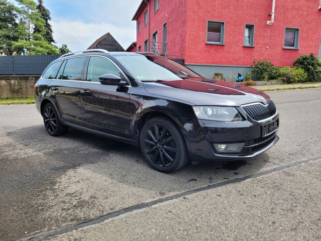 Skoda Octavia 2.0 TDI  4x4 Edition Combi RS SITZE ALLR