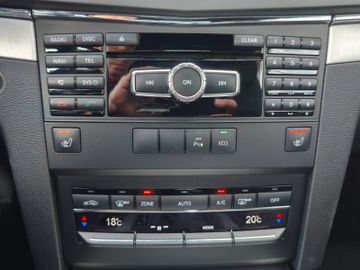 Mercedes-Benz E 350 CGI BE