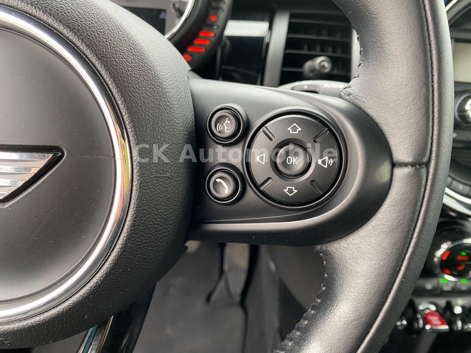 Fahrzeugabbildung MINI Cooper Cabrio  Chili/Leder/LED/PDC/Tempomat