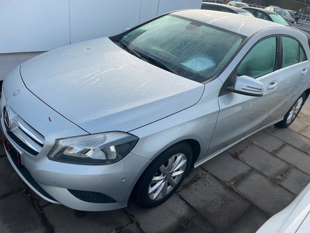 Mercedes-Benz A 180 BlueEfficiency NAVI+SHZ+KEYLESS GO+