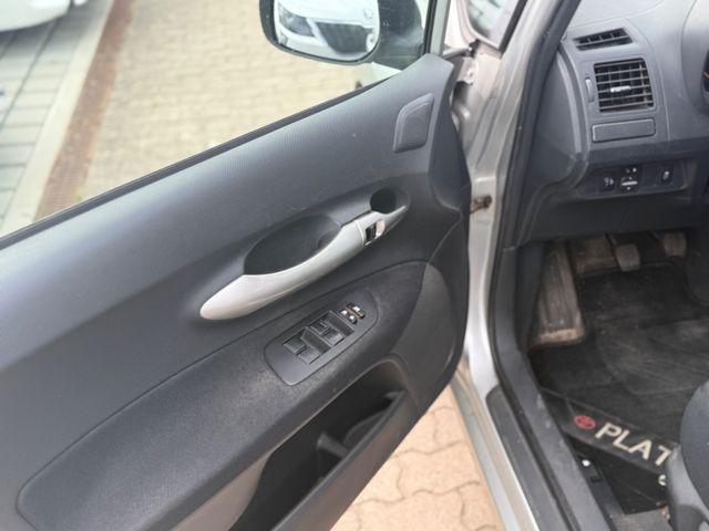 Toyota Auris Luna