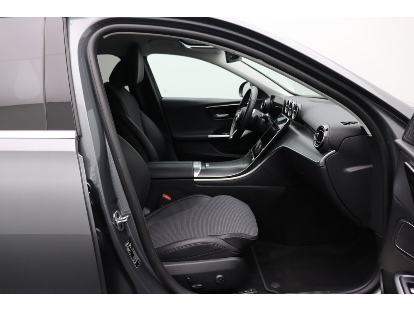 Fahrzeugabbildung Mercedes-Benz C 200 T-Modell LED ACC Digital Cockpit Soundsyst
