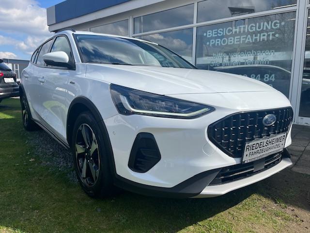 Ford Focus Turnier Active X AUT LED SHZ PARKLENK AHK