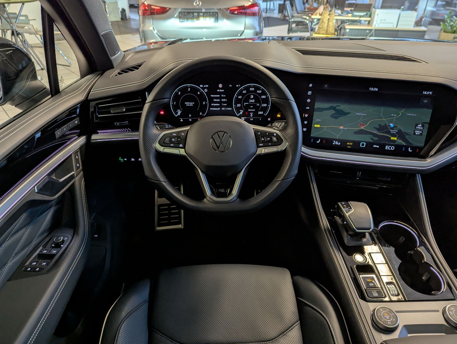 VW Touareg 3.0TDI 4M R-Line VOLL Black 22" UPE 114T - Image 20