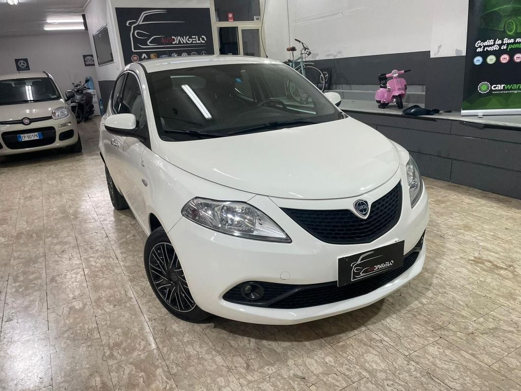 Image of Lancia Ypsilon