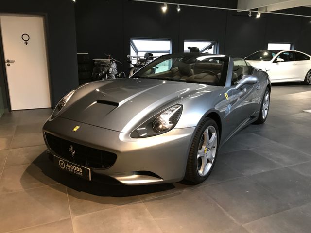 Ferrari California 4.3 V8 4-Sitzer Dtsch. Grigio Titanio