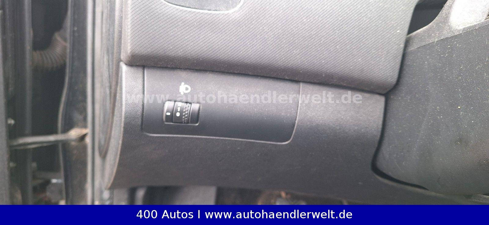 Kia cee'd 2009 — photo 16