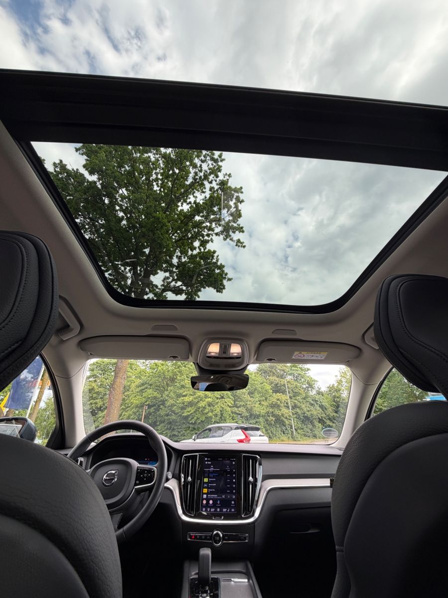 Volvo V60 B4 FWD Plus Bright #volvocars #madebymerten foto 13