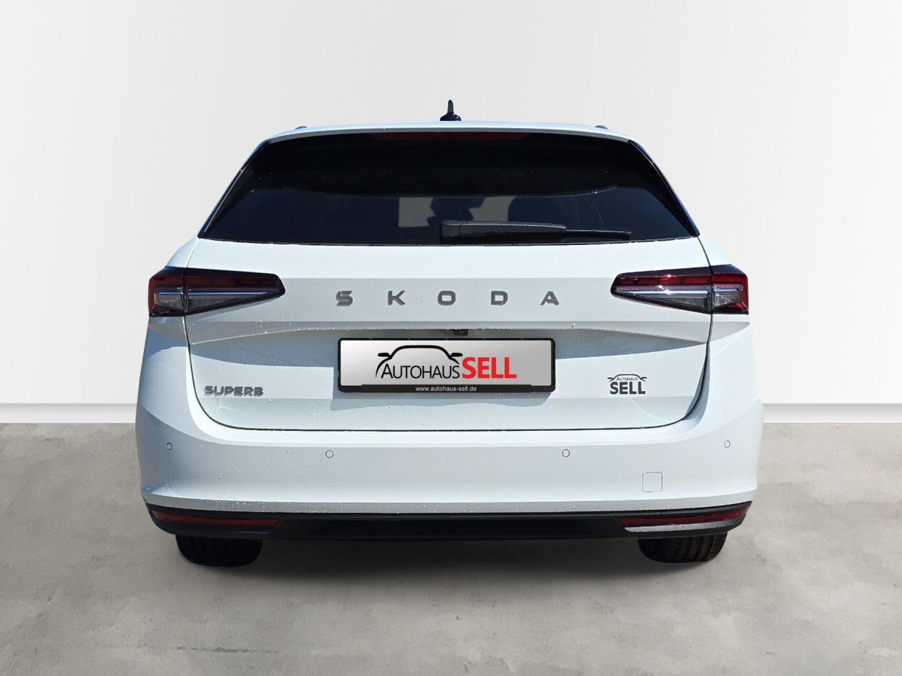 Fahrzeugabbildung SKODA Superb Combi Selection TS110/1.5A7F