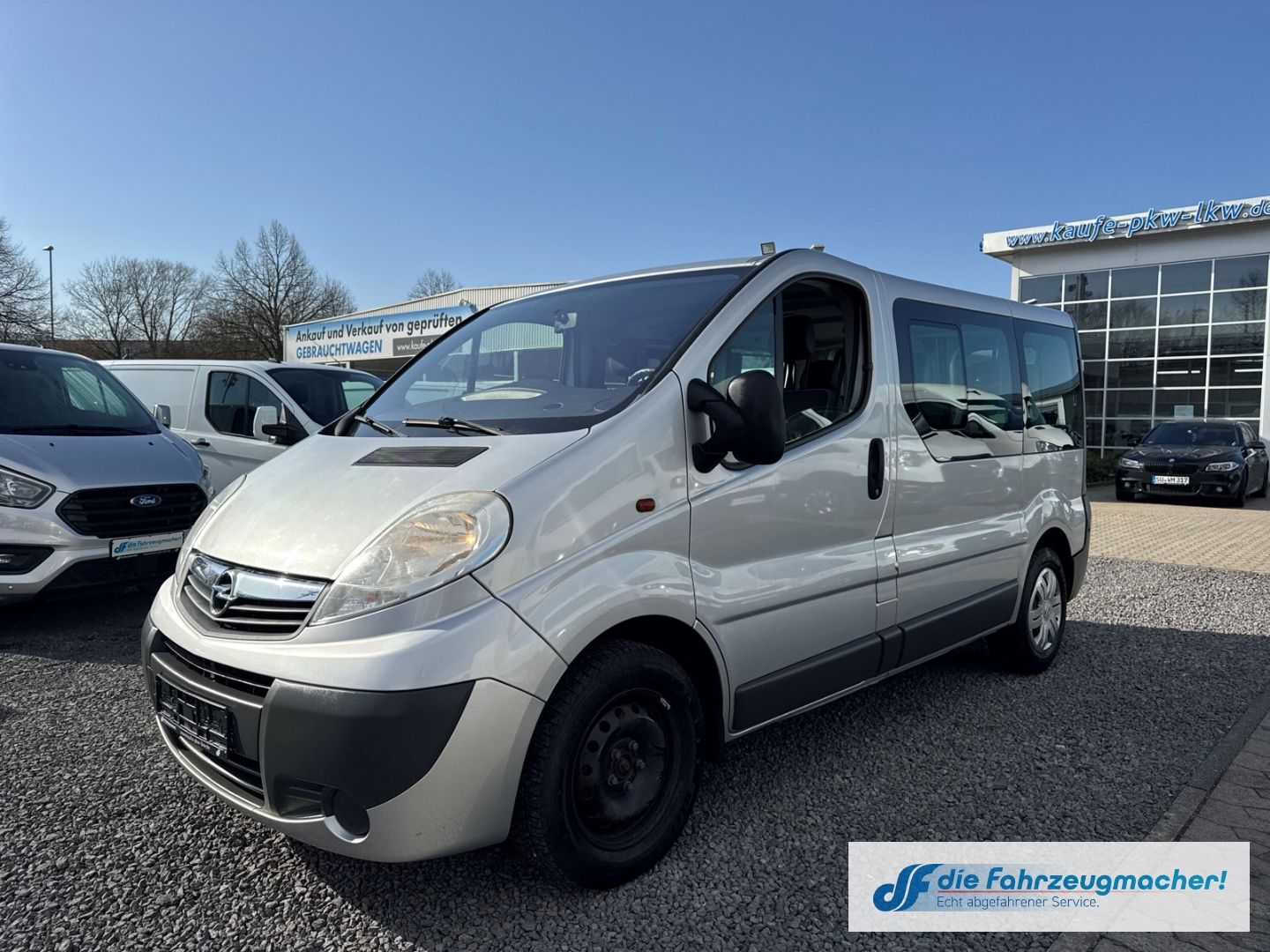 Fahrzeugabbildung Opel Vivaro Kombi L1H1 2,7t Klima *EXPORT