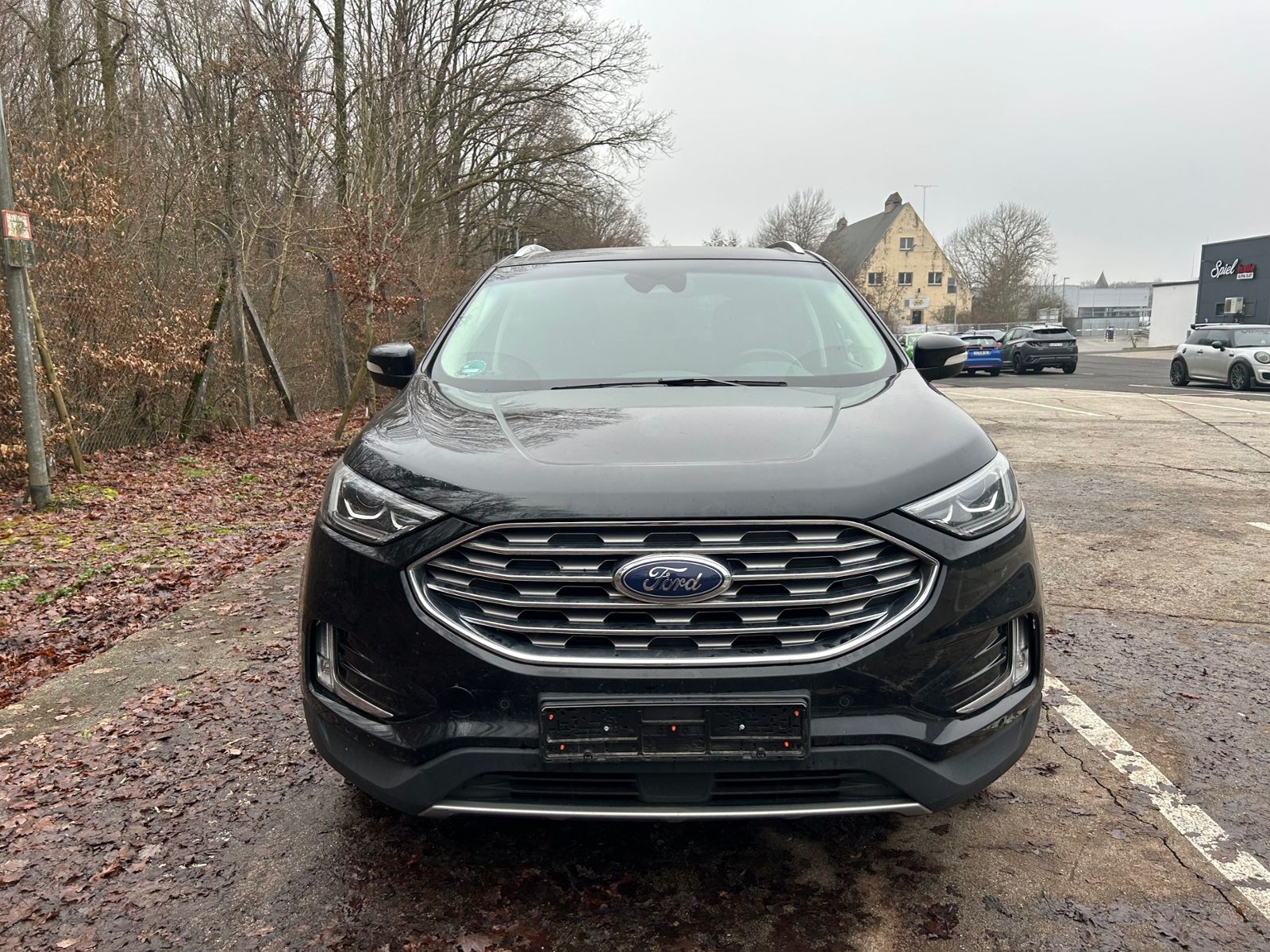 Fahrzeugabbildung Ford Edge 2.0 4x4 Aut. Titanium AHK MOTORSCHADEN