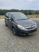 Opel Zafira mit nur 67.500 Kilometer - Opel Zafira Gebrauchtwagen in Hannover