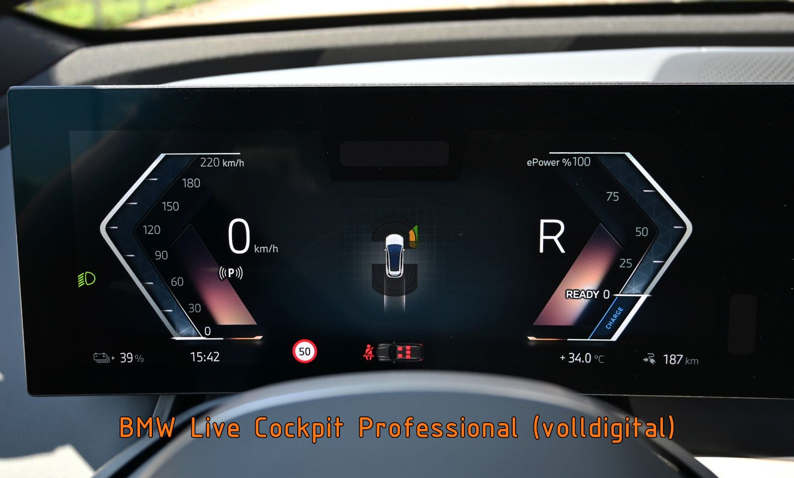 Fahrzeugabbildung BMW iX xDrive50 °AHK°AMIDO°LUFTFEDERUNG°PARKING PROF