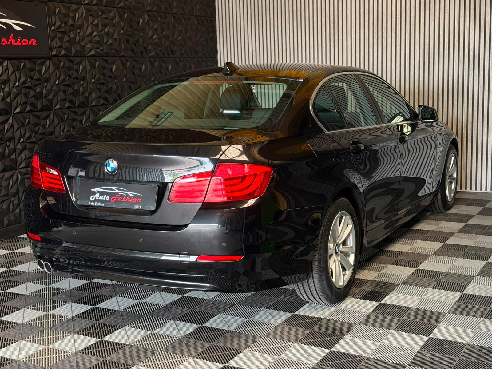 BMW 523i 204 ch 6 cylindres • Boîte auto • 70 000 km • Cuir Dakota • GPS • Radars AV/AR