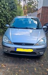 Ford Focus Ghia 2.0 Benzin - Ford Focus aus 2002: Ghia