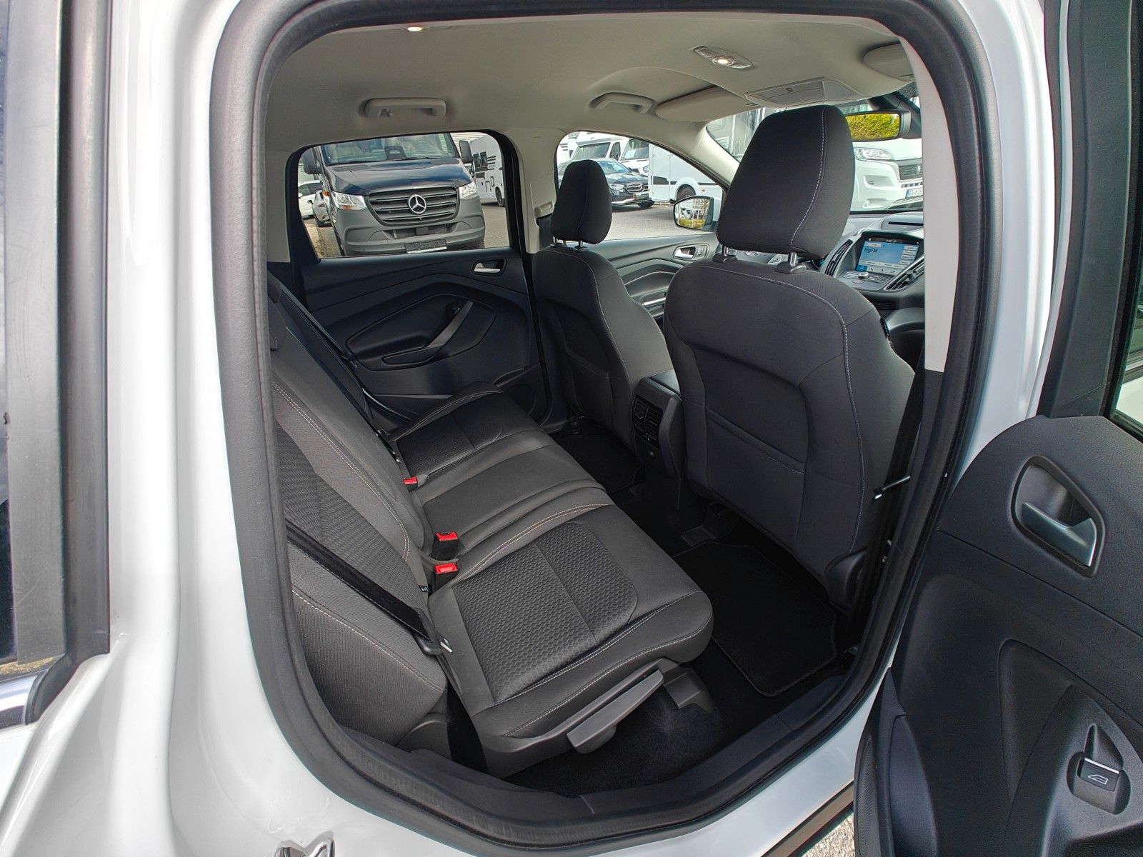 Fahrzeugabbildung Ford Kuga Cool & Connect - SHZ, LHZ, Navi, PDC, 4S -