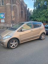 Mercedes-Benz Mercedes A200 Elegance Automatik | Panoram... - Mercedes-Benz A 200: Elegance