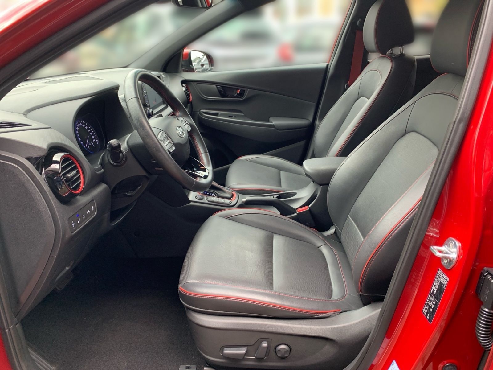 Fahrzeugabbildung Hyundai KONA 1.6 T-GDI Unique Plus Leder LED