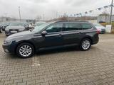 Volkswagen Passat Variant Business - Gebrauchtwagen in Ulm